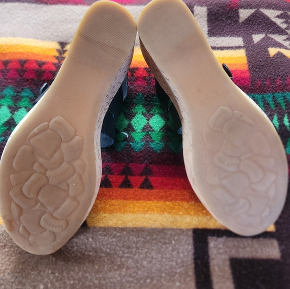 Kork-Ease Wedge Sandal - US 9 - Picture 4 of 6